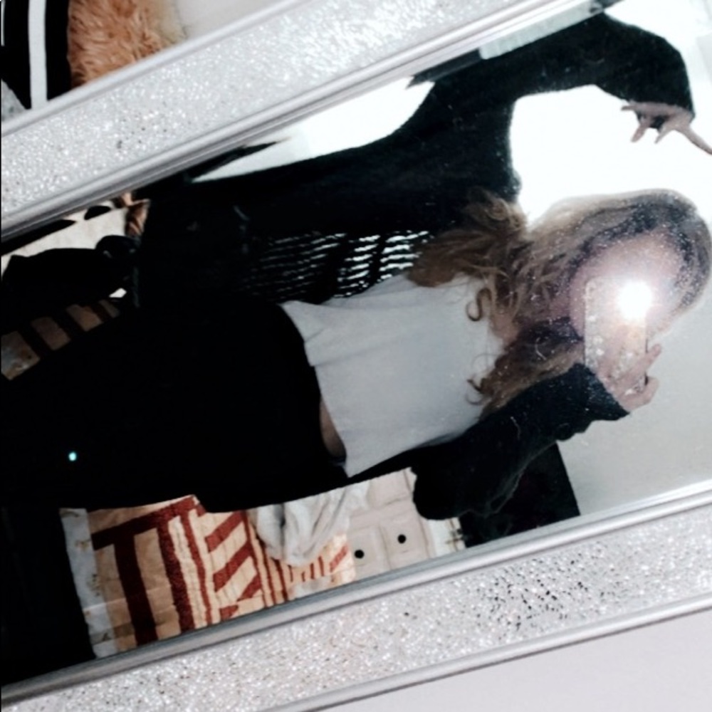 Meet your Posher, Alexis